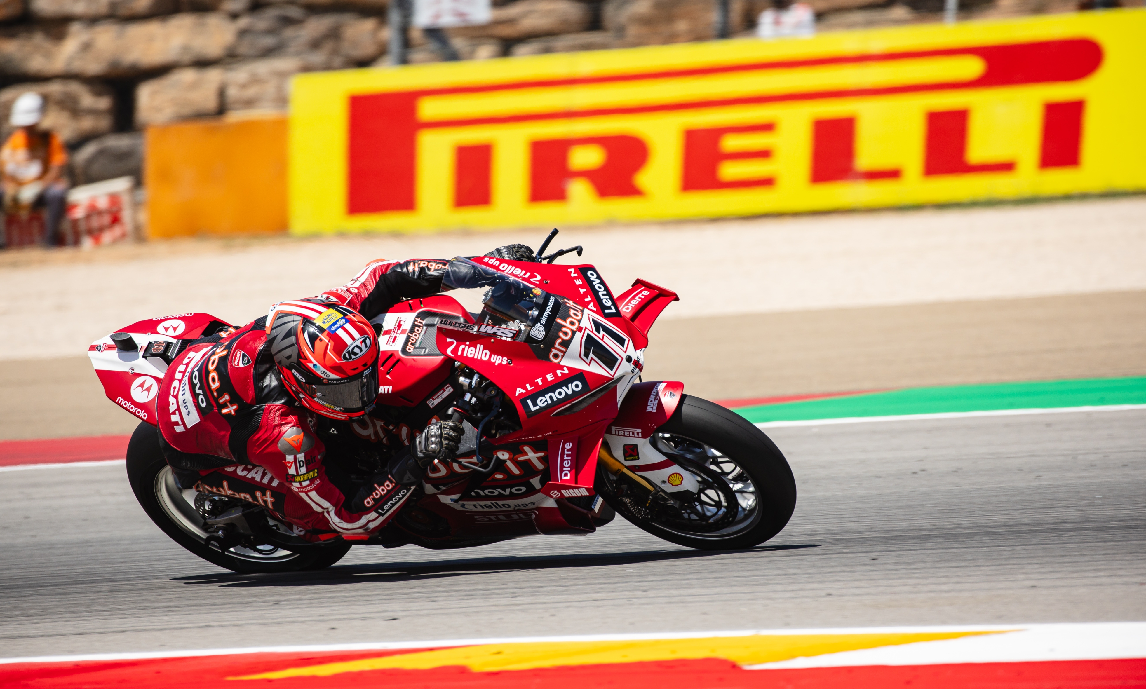 Bulega also conquers Aragón with the standard Pirelli SC0