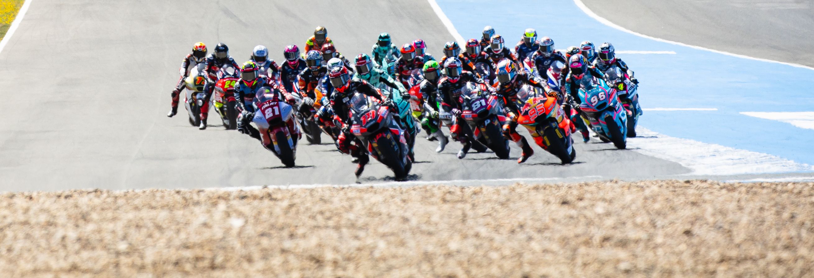 Agius sets new records and brings home the win in Moto2™, perfect weekend for Quiles in Moto3™